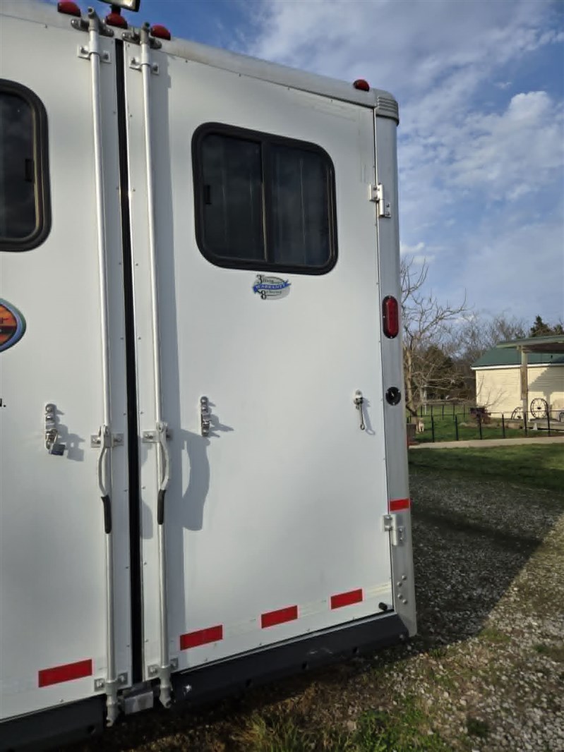 Trailer Photo 4