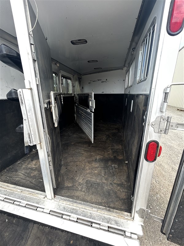 2004 Featherlite