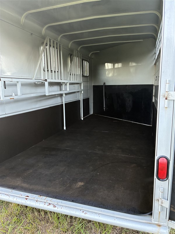 Trailer Photo 7