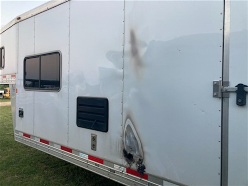 Trailer Photo 12