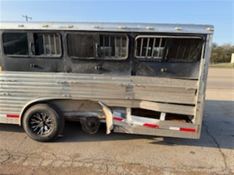 Trailer Photo 10