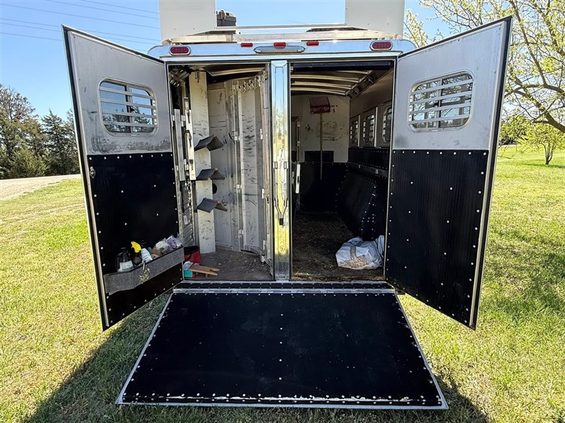 Trailer Photo 10