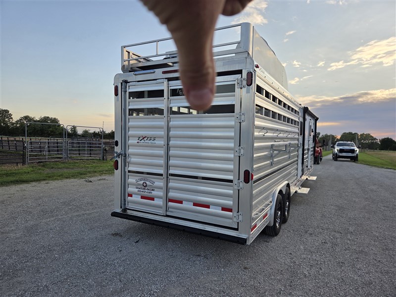 Trailer Photo 10