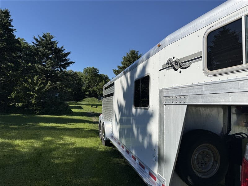 Trailer Photo 2