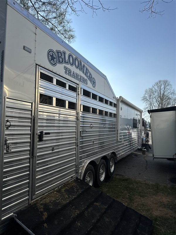Trailer Photo 2