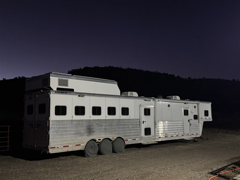 Trailer Photo 4