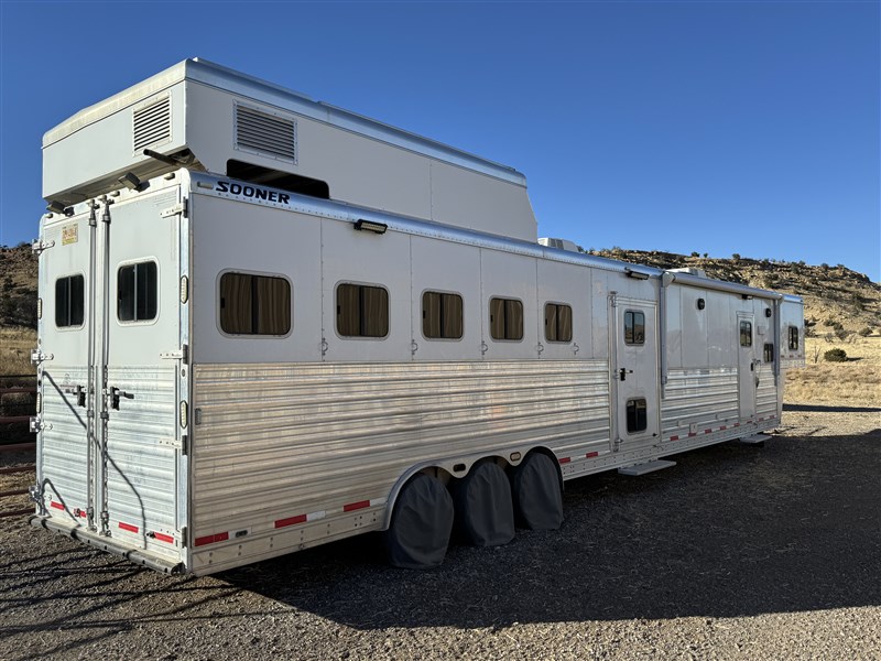 Trailer Photo 10
