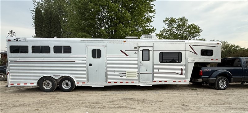 Trailer Photo 19