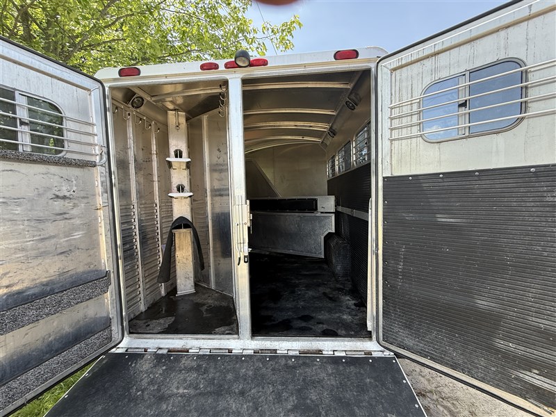 Trailer Photo 7