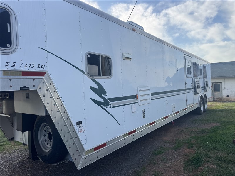 Trailer Photo 2