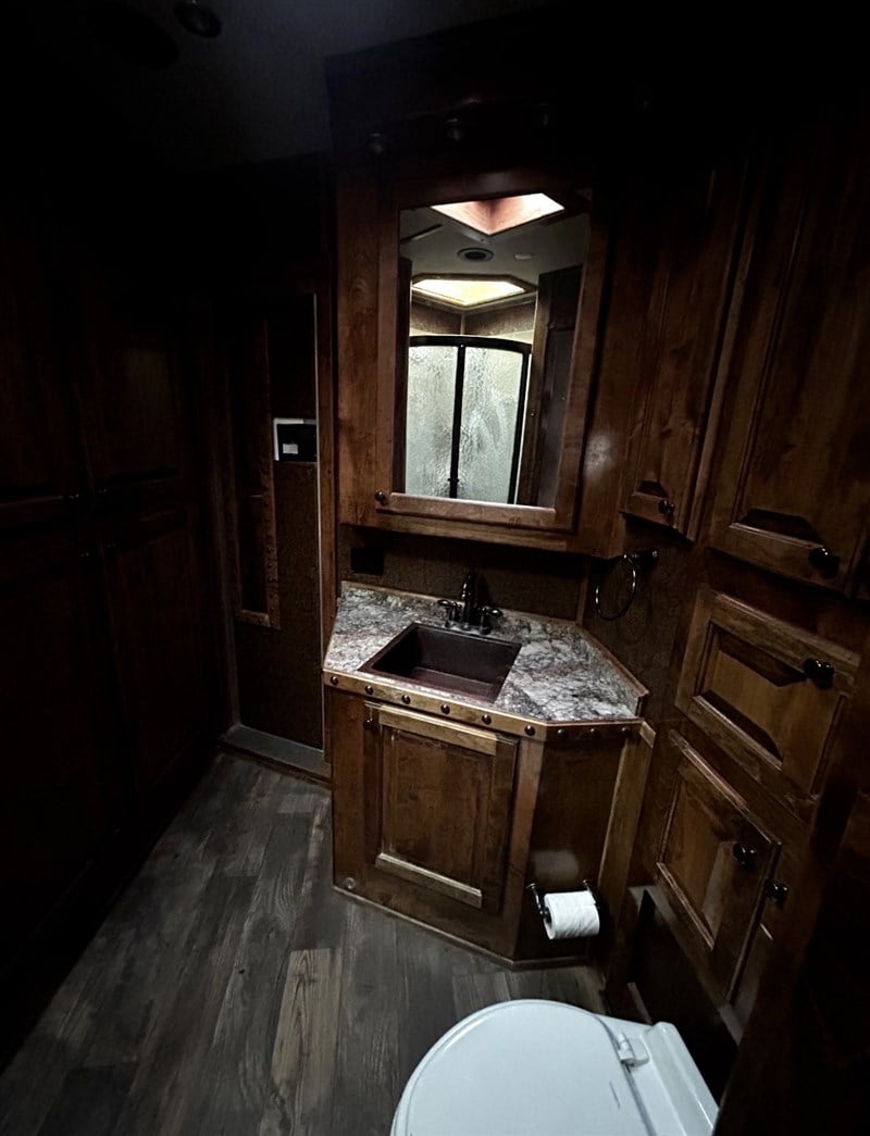 Trailer Photo 11