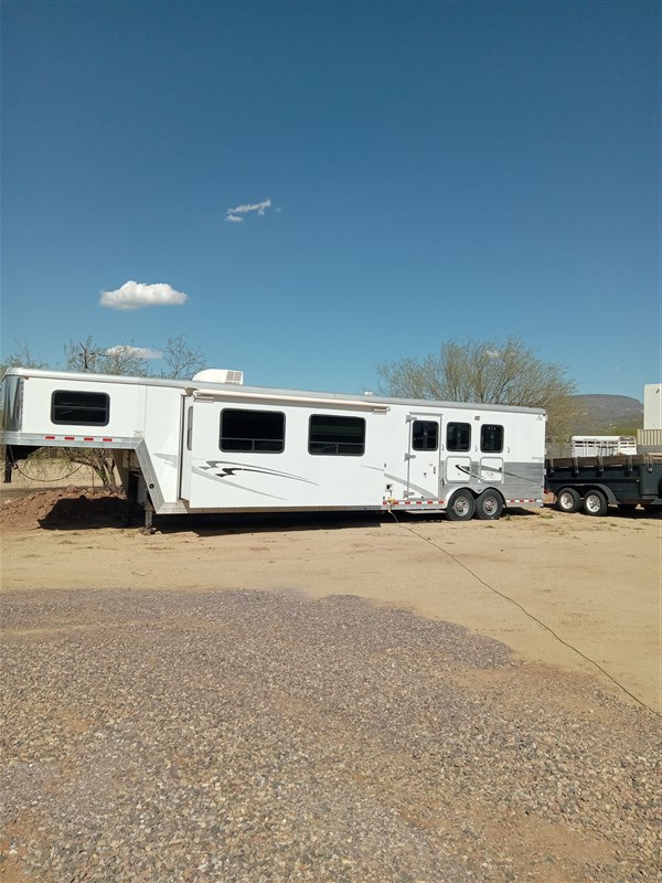 Trailer Photo 3