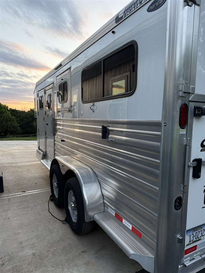 Trailer Photo 4