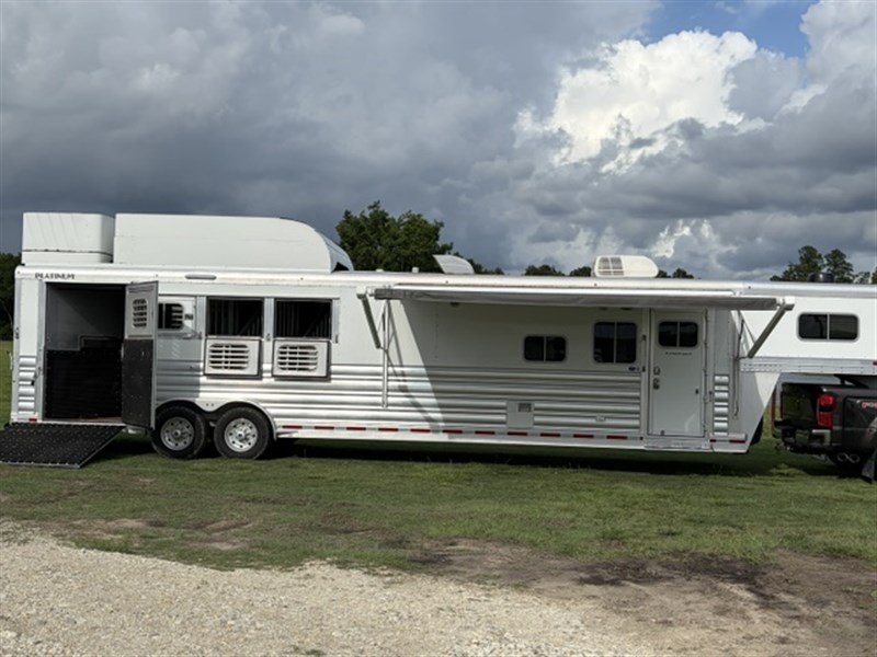 Trailer Photo 3