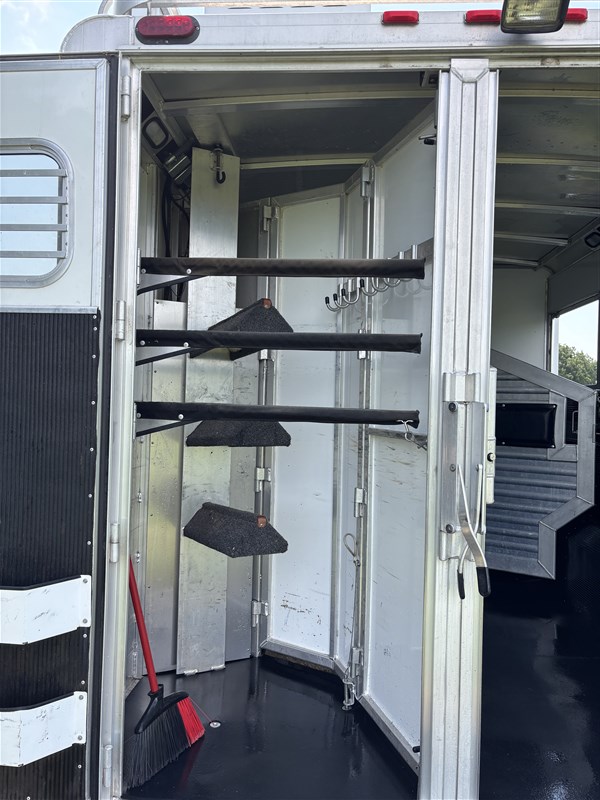Trailer Photo 6