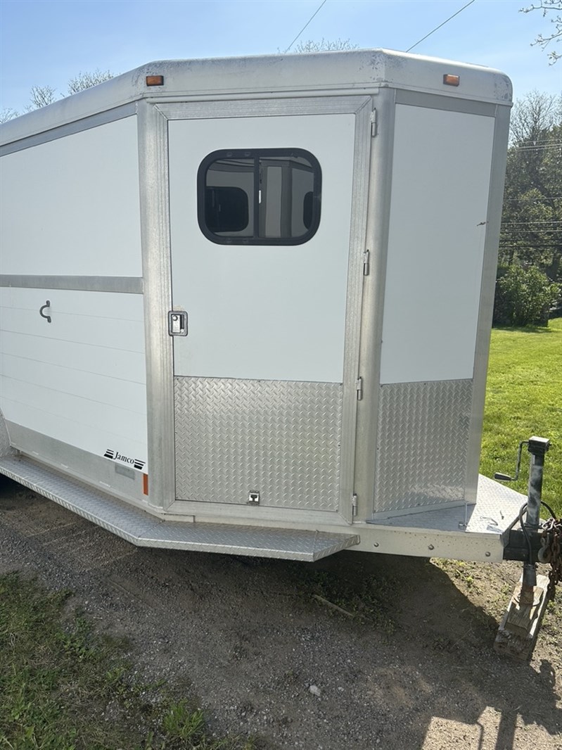 Trailer Photo 17