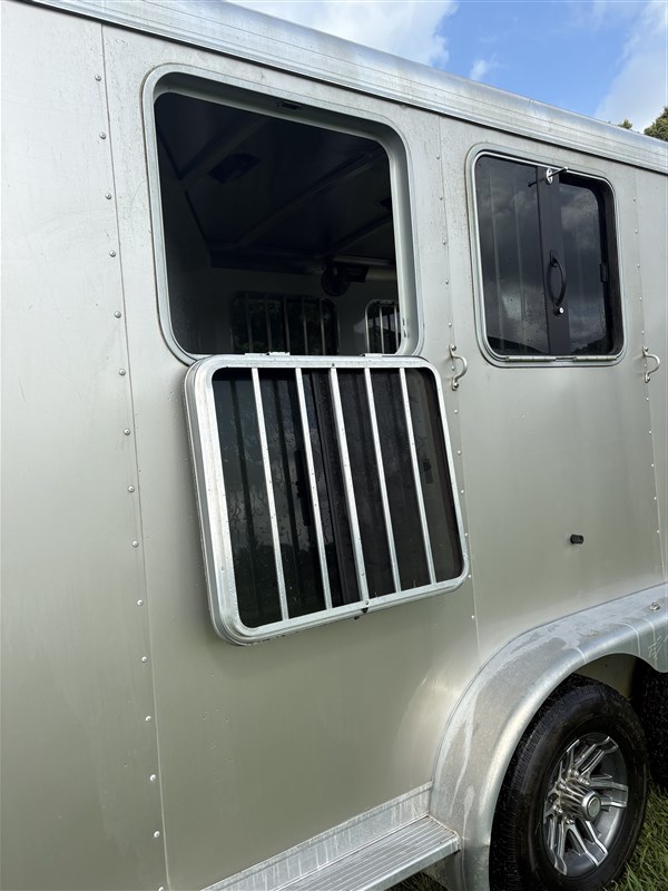 Trailer Photo 8
