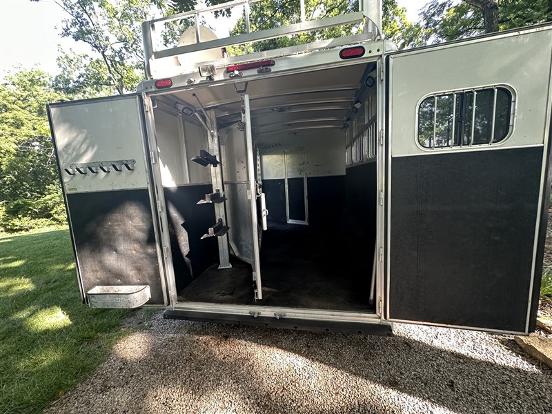 Trailer Photo 17
