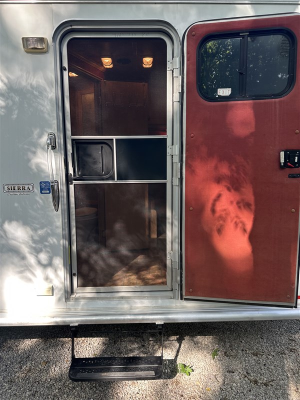 Trailer Photo 15