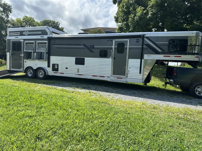 Trailer Photo 17