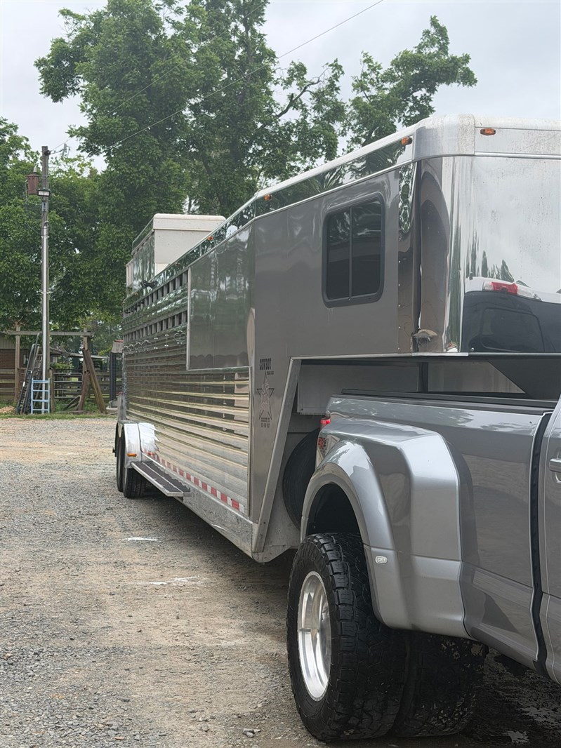 Trailer Photo 9