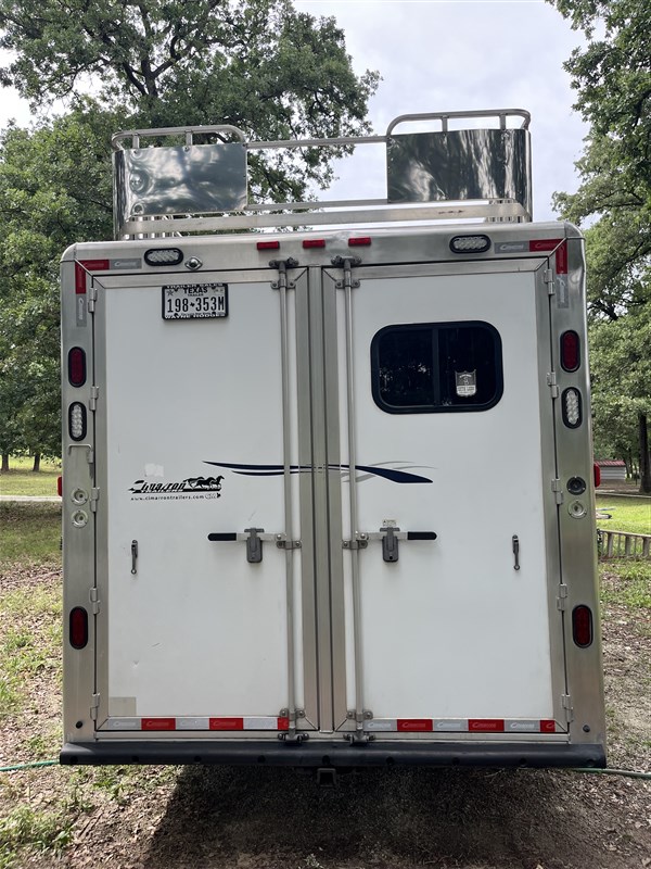 Trailer Photo 4