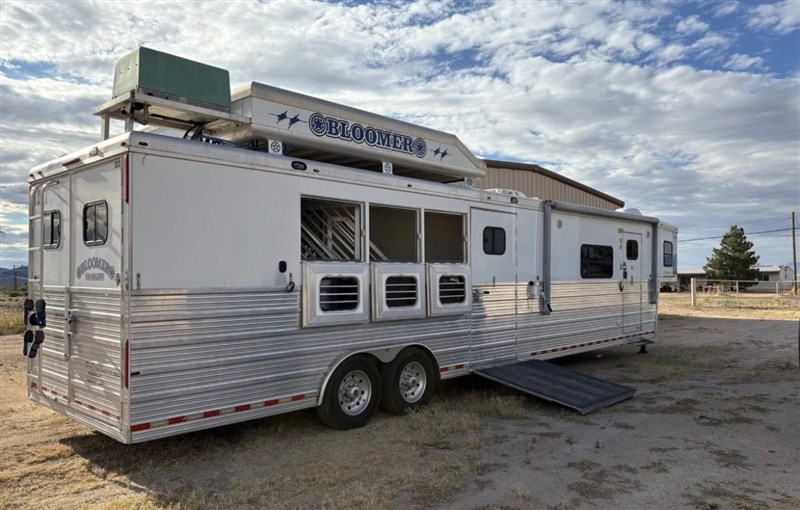 Trailer Photo 3