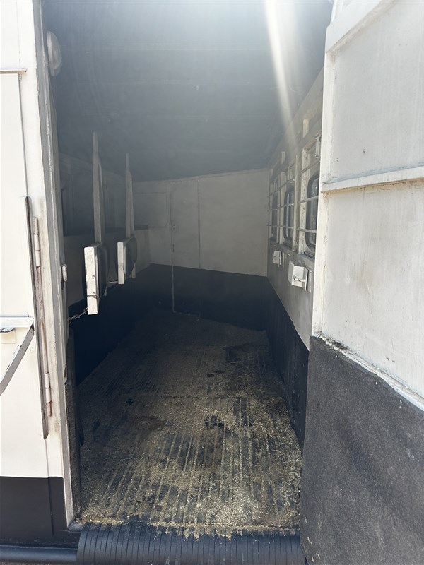 Trailer Photo 6
