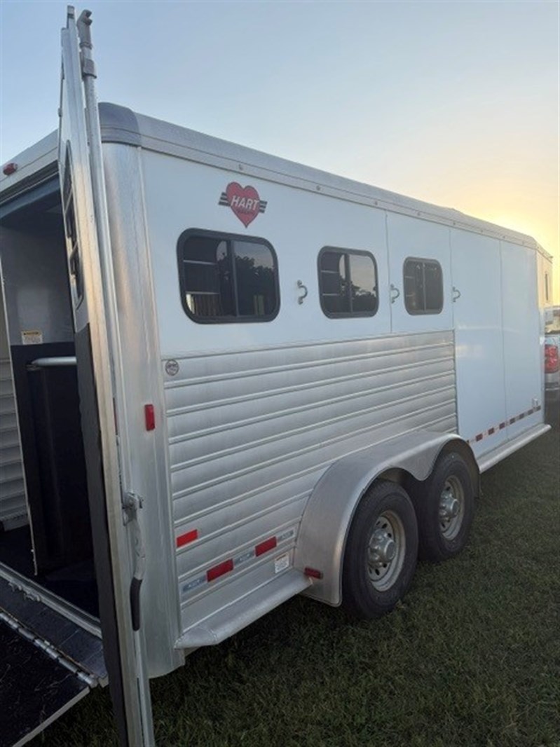 Trailer Photo 8