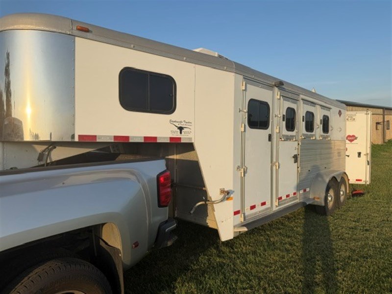 Trailer Photo 2