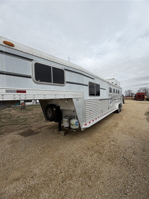 Trailer Photo 5