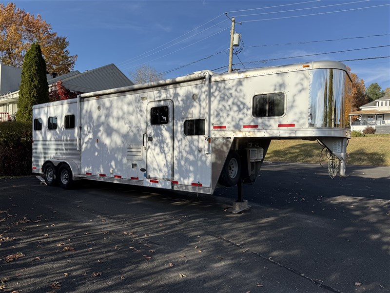 Trailer Photo 2