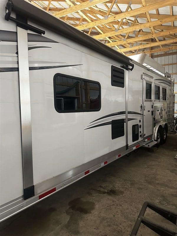 Trailer Photo 26