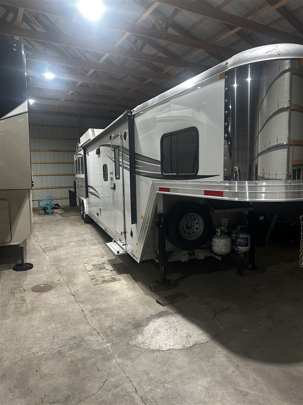 Trailer Photo 25