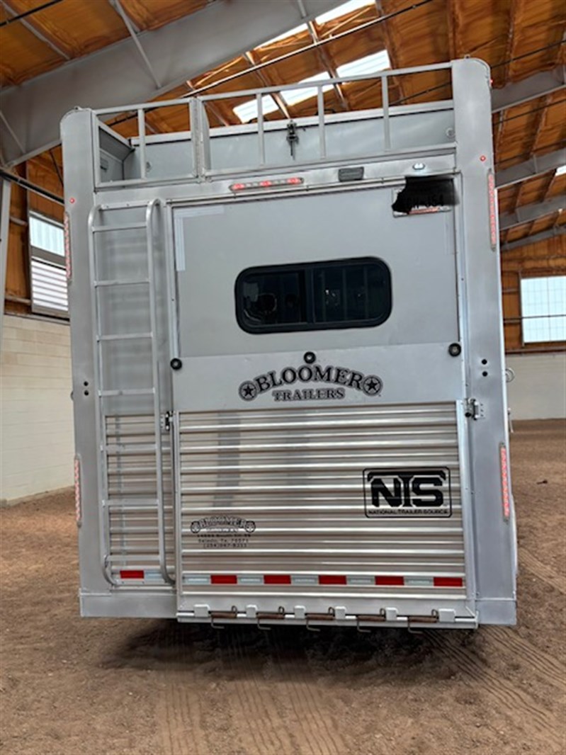 Trailer Photo 18