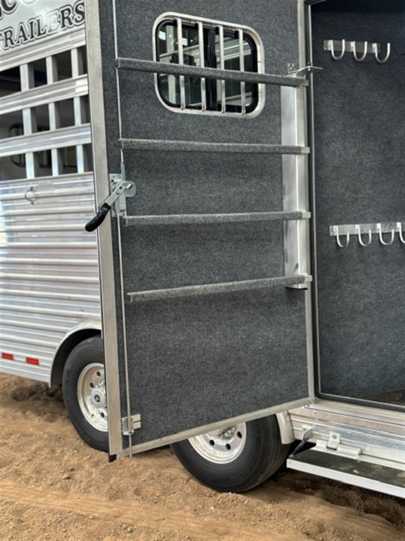 Trailer Photo 16
