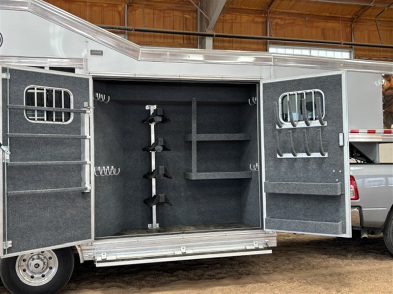 Trailer Photo 15