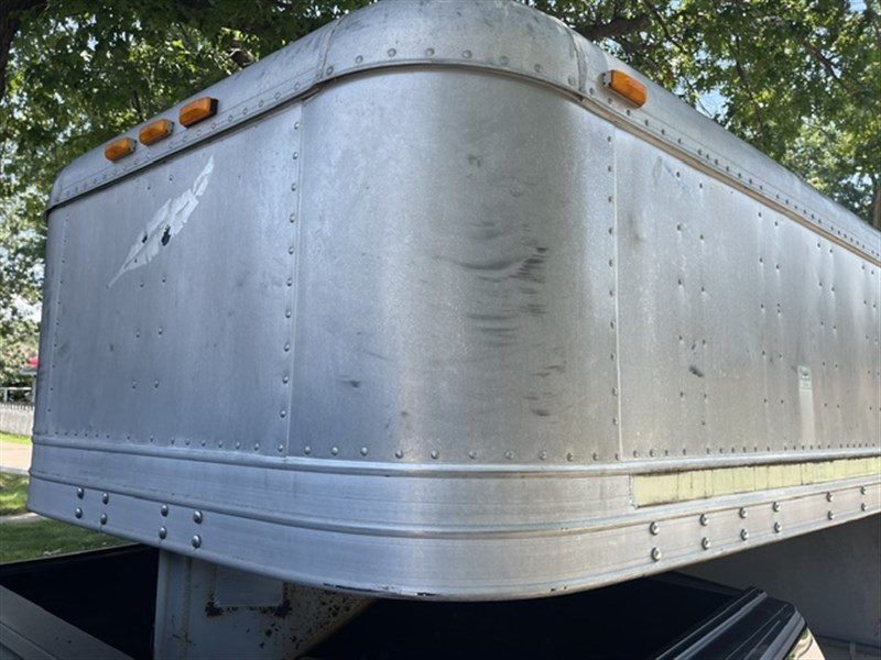 Trailer Photo 5