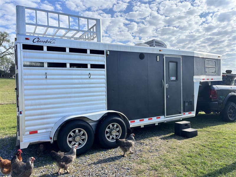 Trailer Photo 2