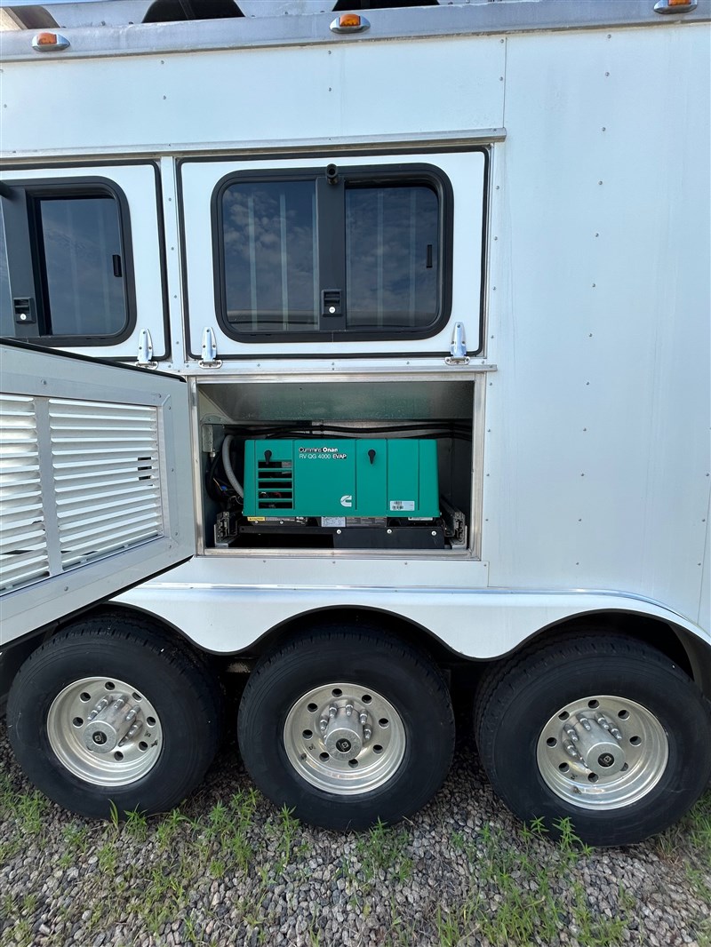 Trailer Photo 19