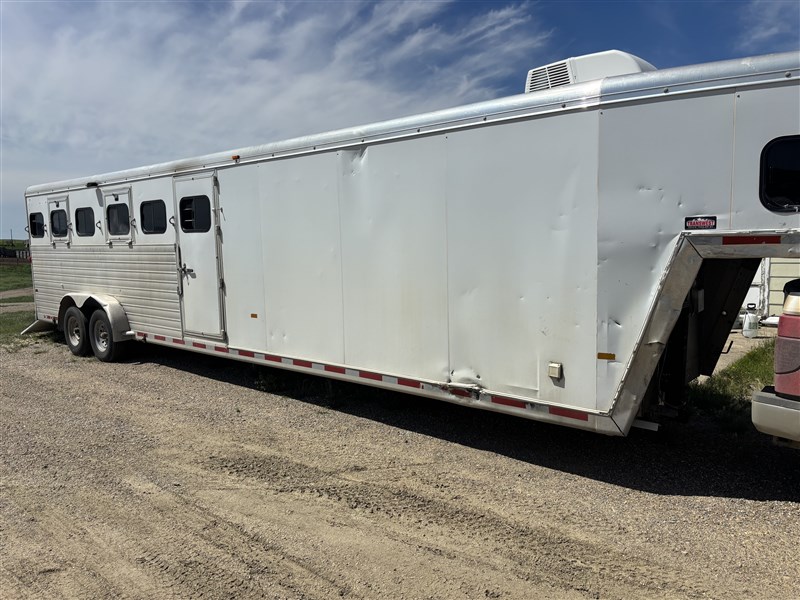Trailer Photo 13