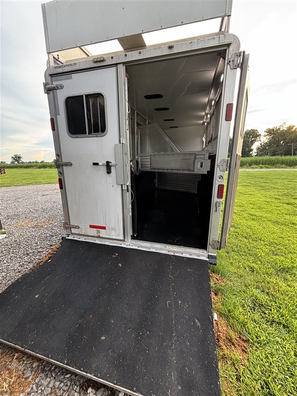 Trailer Photo 18