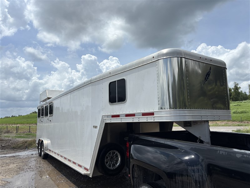 Trailer Photo 2