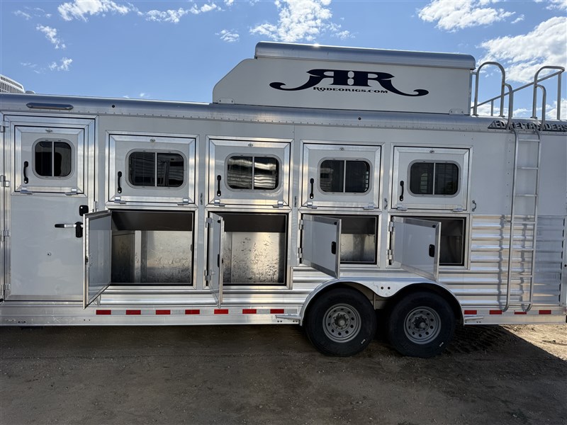 Trailer Photo 16