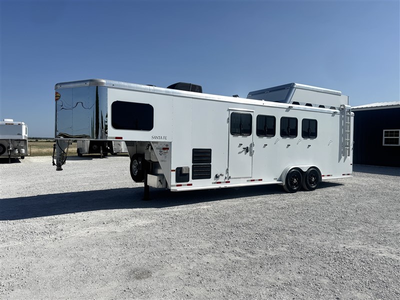 Trailer Photo 2