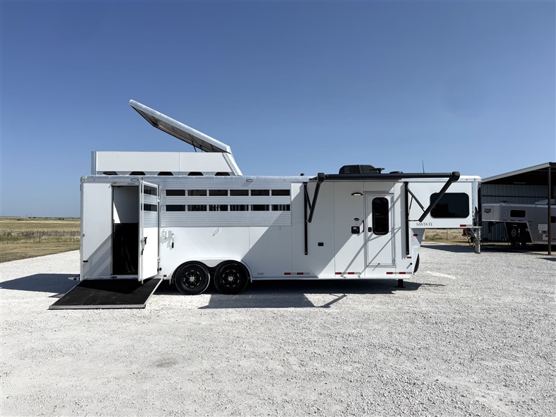 Trailer Photo 11