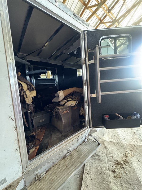 Trailer Photo 10