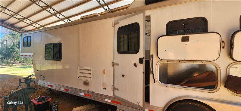 Trailer Photo 3