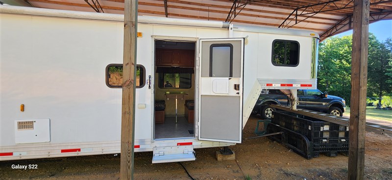 Trailer Photo 16