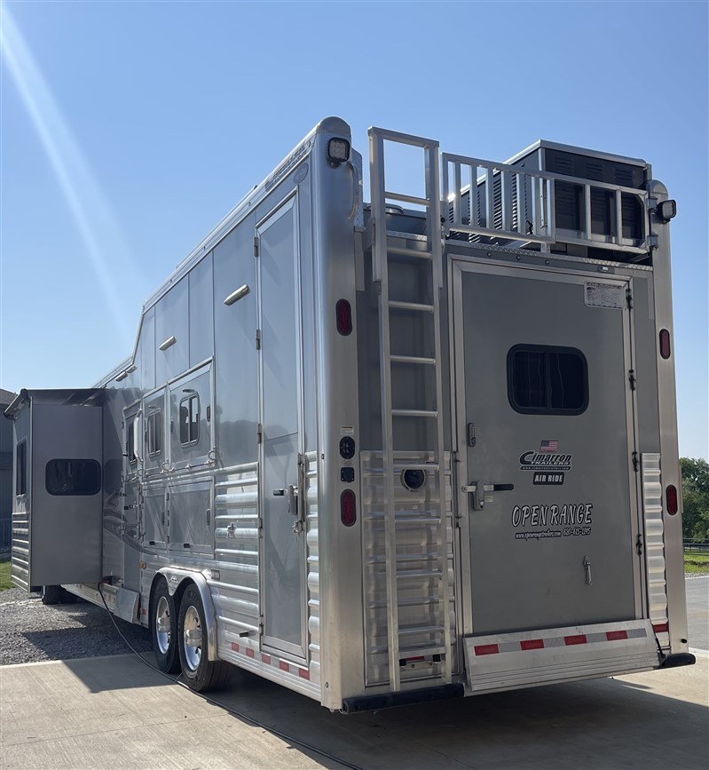 Trailer Photo 2